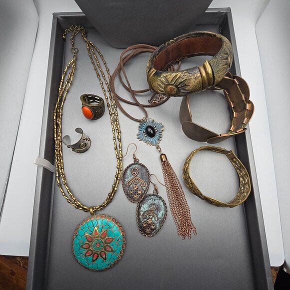 VTG Ethnic Copper & Brass Jewelry Necklaces Rings Earrings Bracelets Lot of 8 - Picture 6 of 14